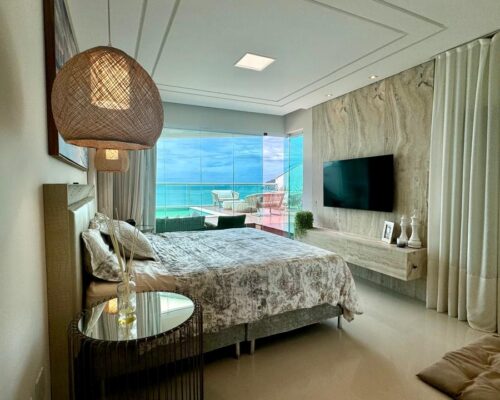 eedffef3-405b-43e1-b633-1119bdb48ccc