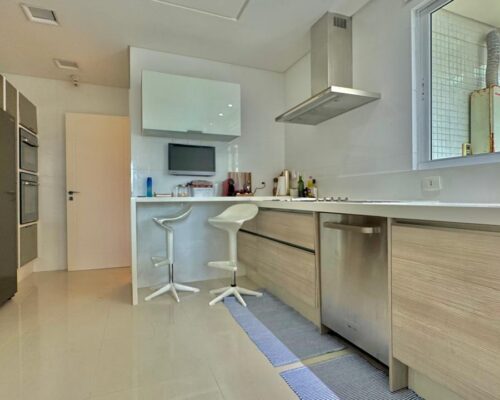 d7ce7a0e-82b1-4045-b3d5-8d8cc9cd0061