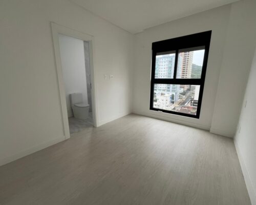 WhatsApp Image 2025-10-02 at 18.07.40